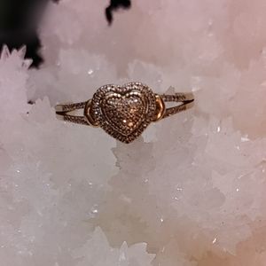 10k gold and diamond ring
